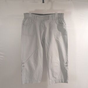 LC Waikiki Women's 10 White Bermuda Shorts
